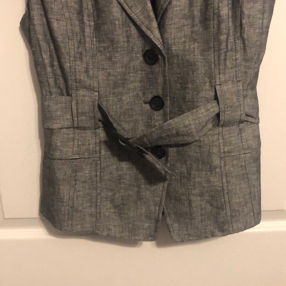 Suit - Picture 6 of 7